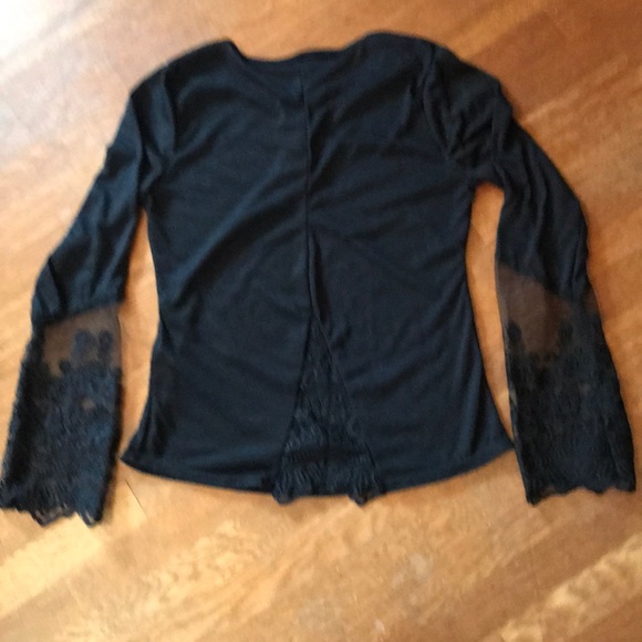 MR; Top, Crewneck w/Front Buttons, Lace Sleeves - Picture 2 of 4
